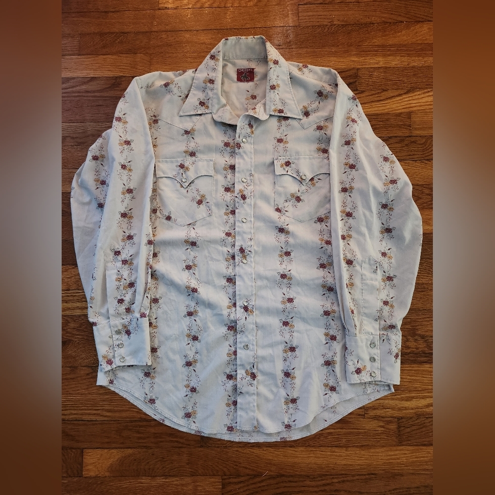 Vintage 1970s Western Pearl Snap Button shirt w/ Floral Accents